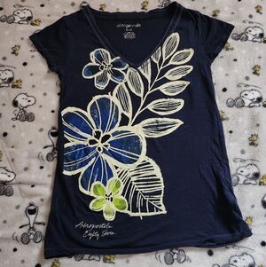 Aeropostale Floral V-neck Y2K T-shirt